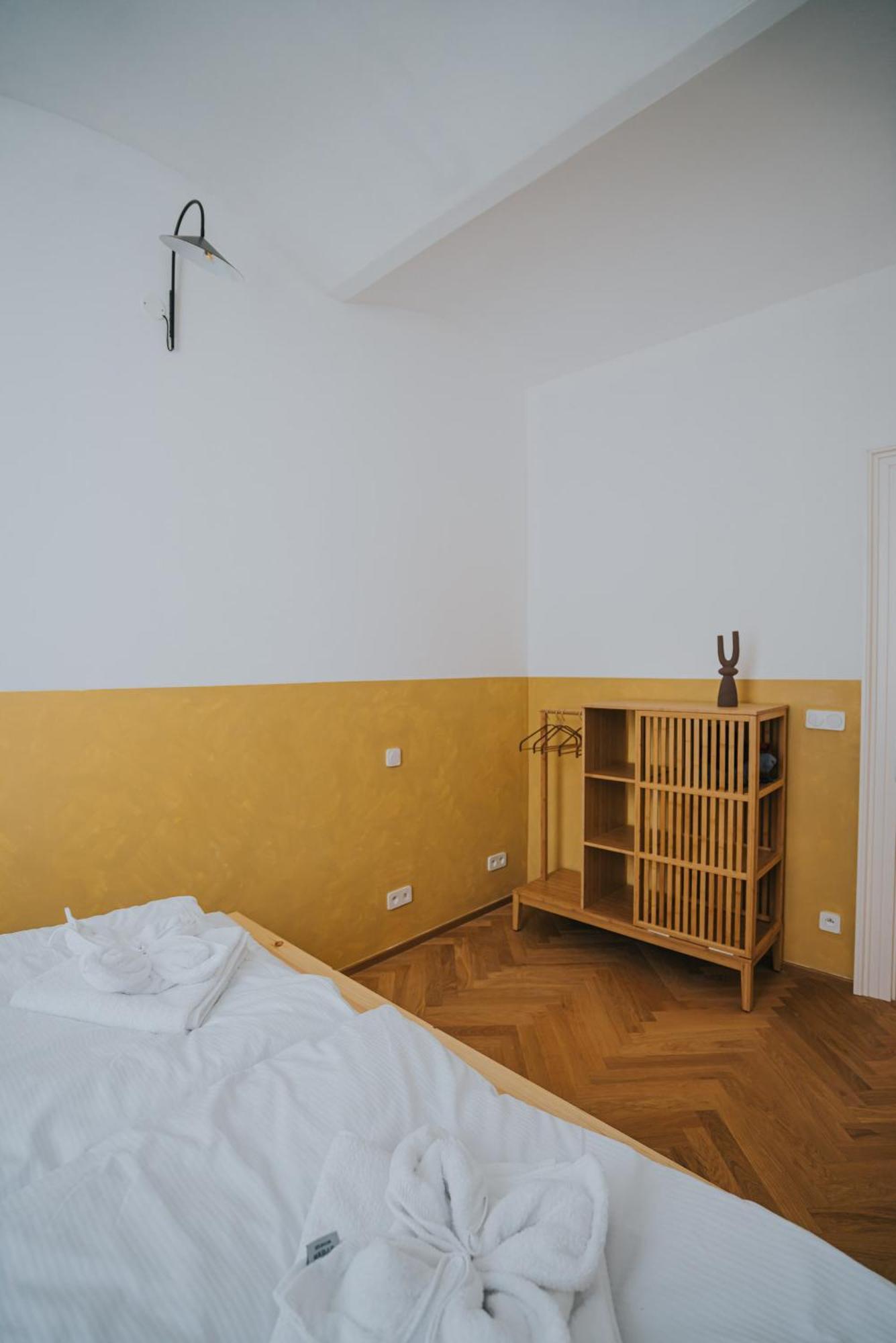 Bohemian Experience Aparthotel Praha Bagian luar foto