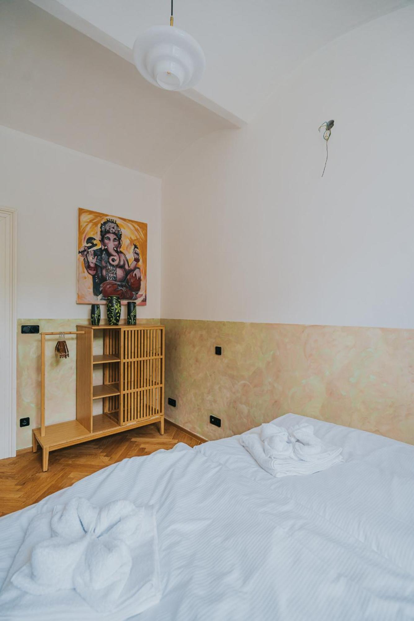 Bohemian Experience Aparthotel Praha Bagian luar foto