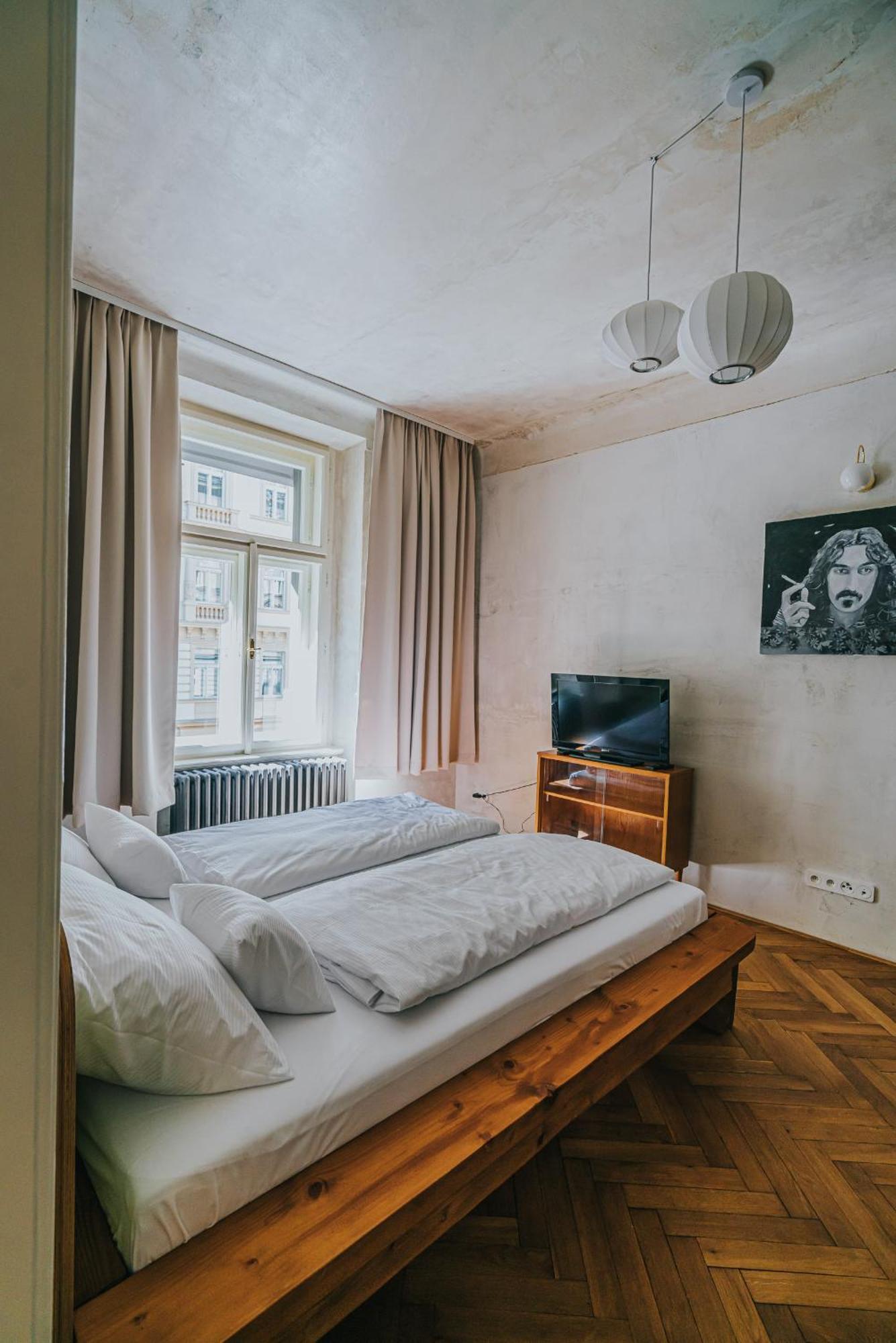 Bohemian Experience Aparthotel Praha Bagian luar foto