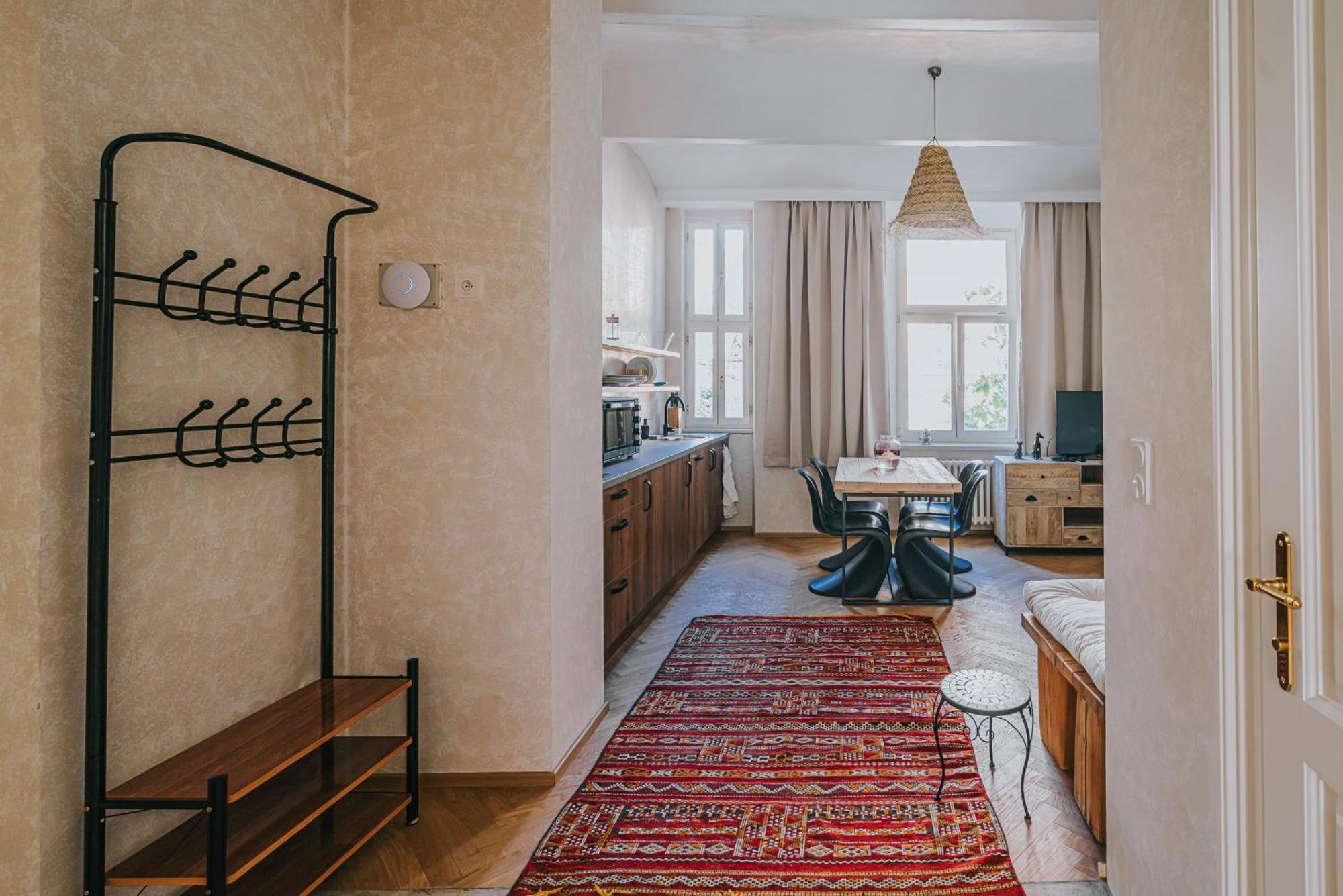 Bohemian Experience Aparthotel Praha Bagian luar foto